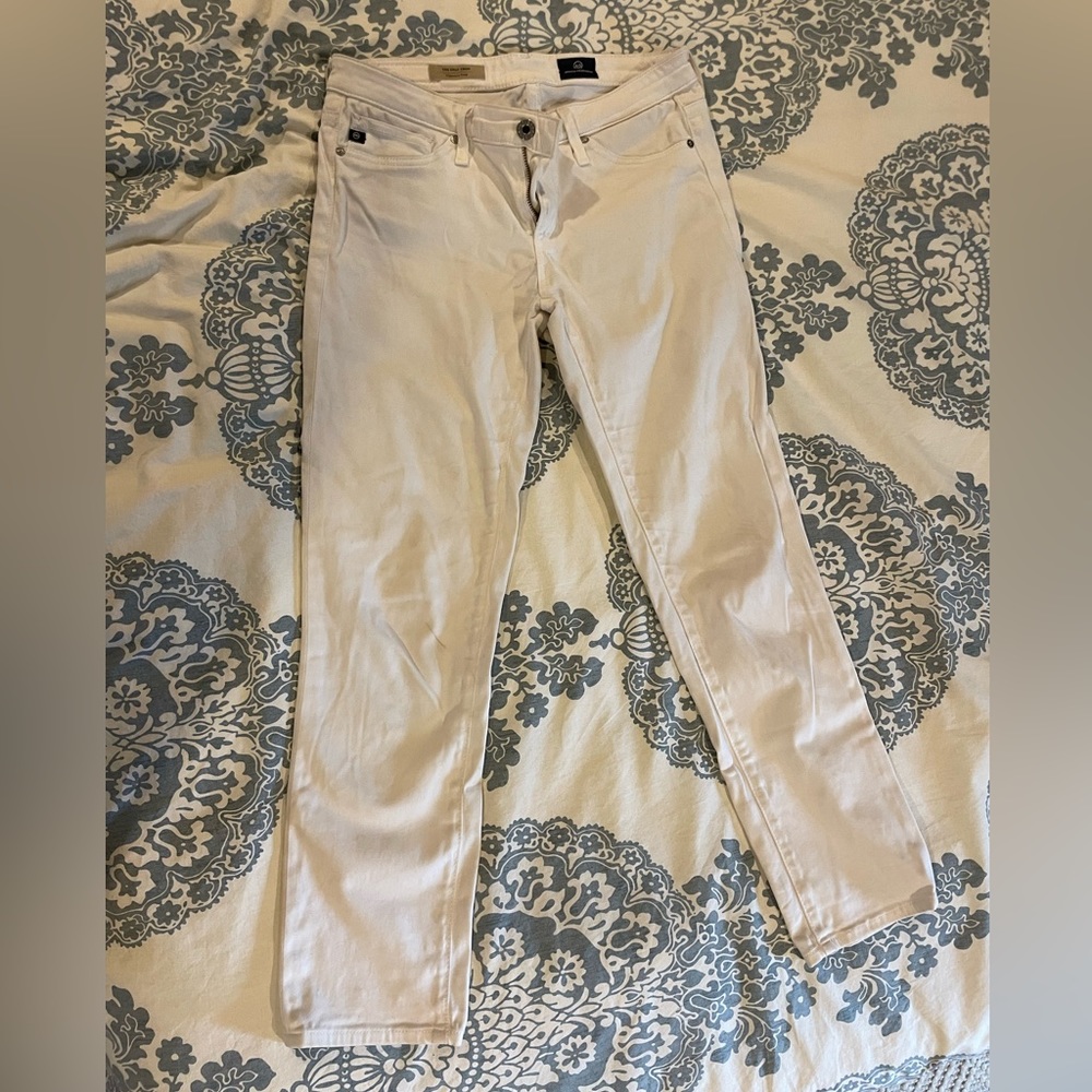 AG The Stilt Crop white jeans
